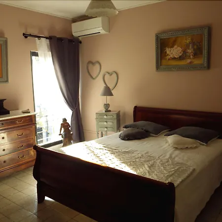 Le Clos Des Aramons 3* Bernis