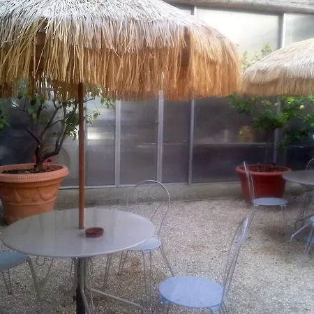 Le Clos Des Aramons Maison d'hôtes Bernis