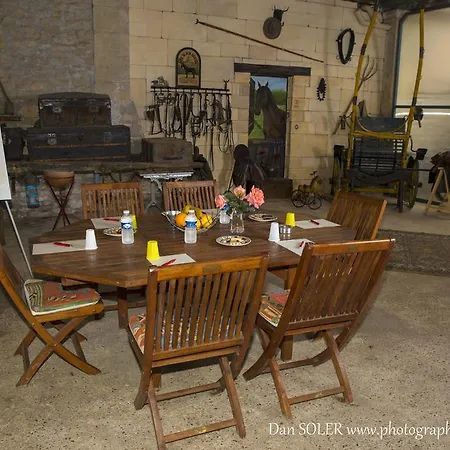 Le Clos Des Aramons Maison d'hôtes 3*