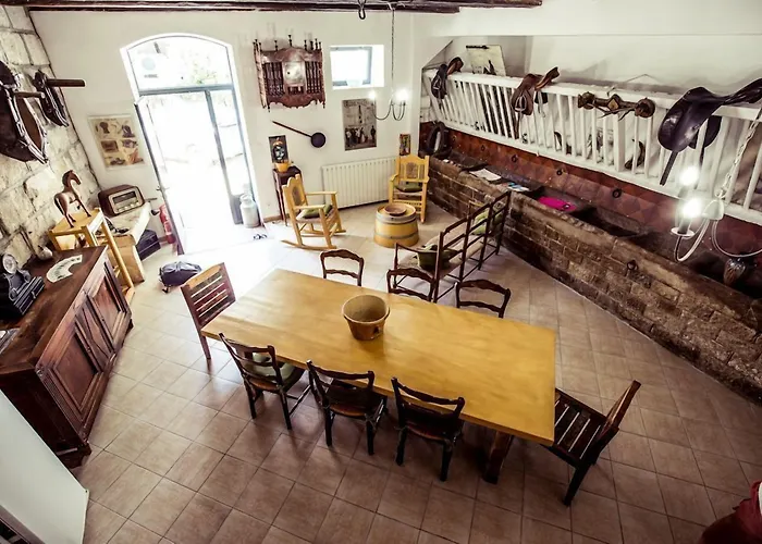 Le Clos Des Aramons Pensjonat Bernis