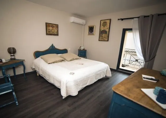 Le Clos Des Aramons Πανσιόν 3*