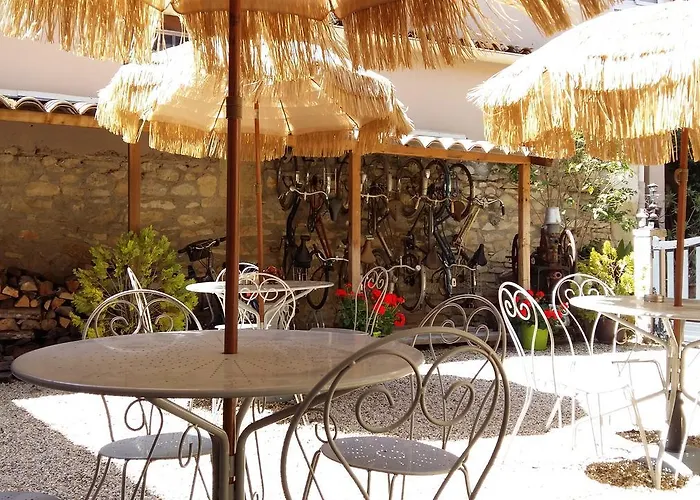 Le Clos Des Aramons 3*